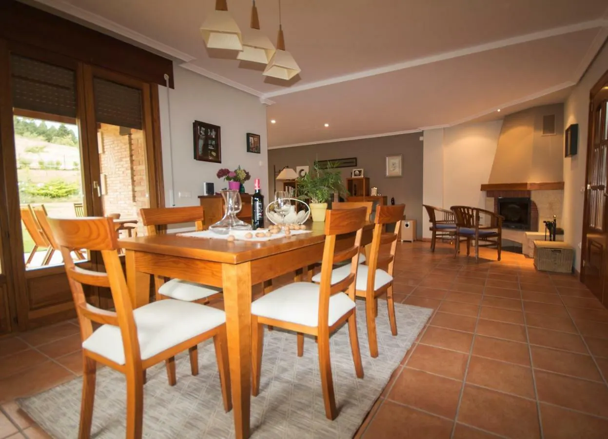 Holiday home El Chalet Del Golf Urturi Spain