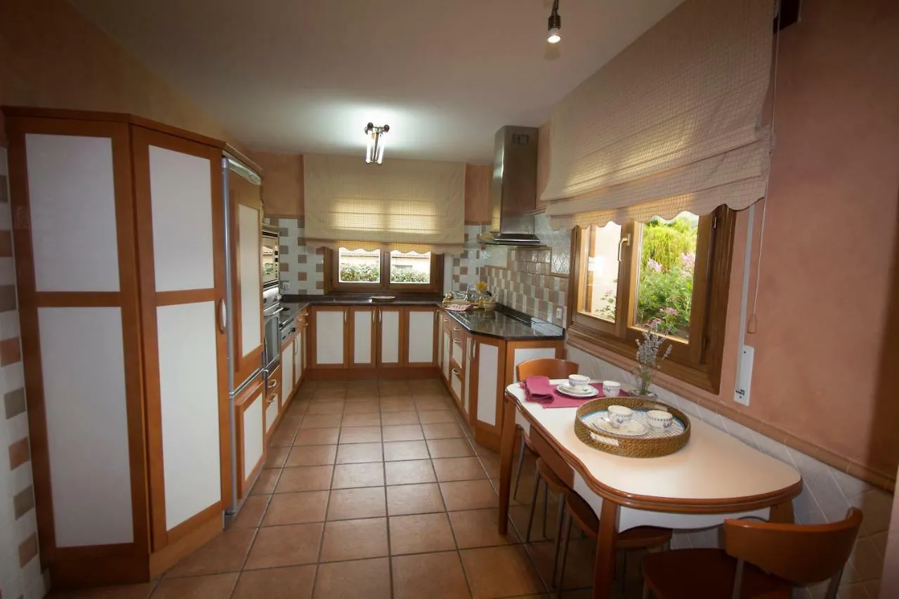 Holiday home El Chalet Del Golf Urturi